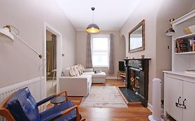Fifth Quarter Apartment With Free Parking